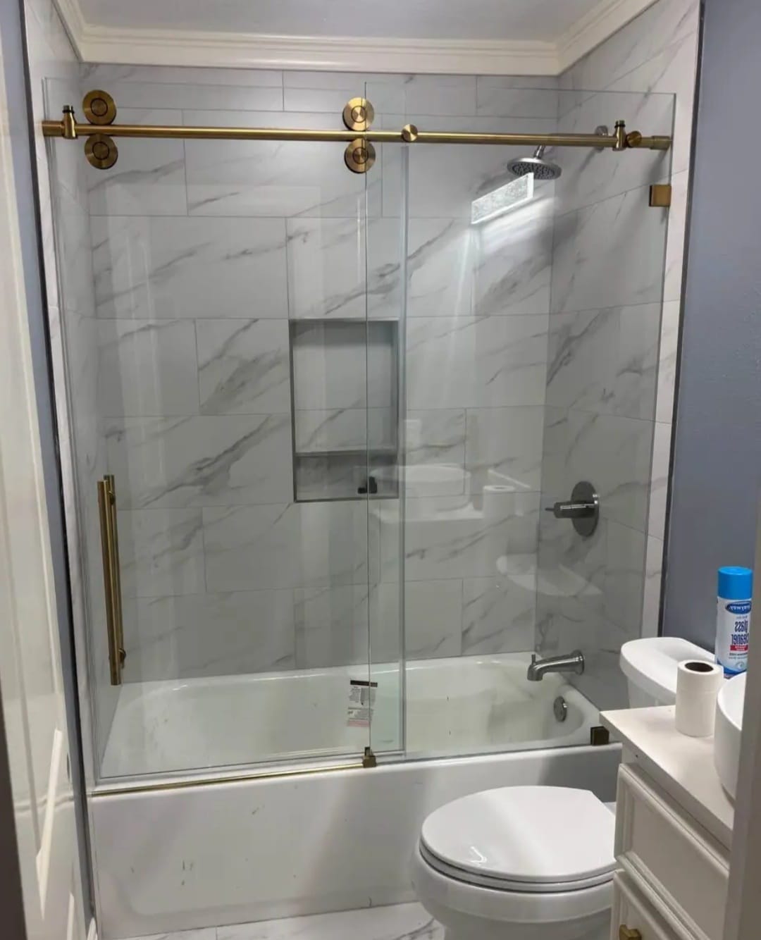 Bathtub Glass Door β Gold